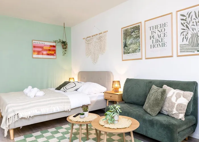 Luna I Lage I Terrace I Stellplatz *